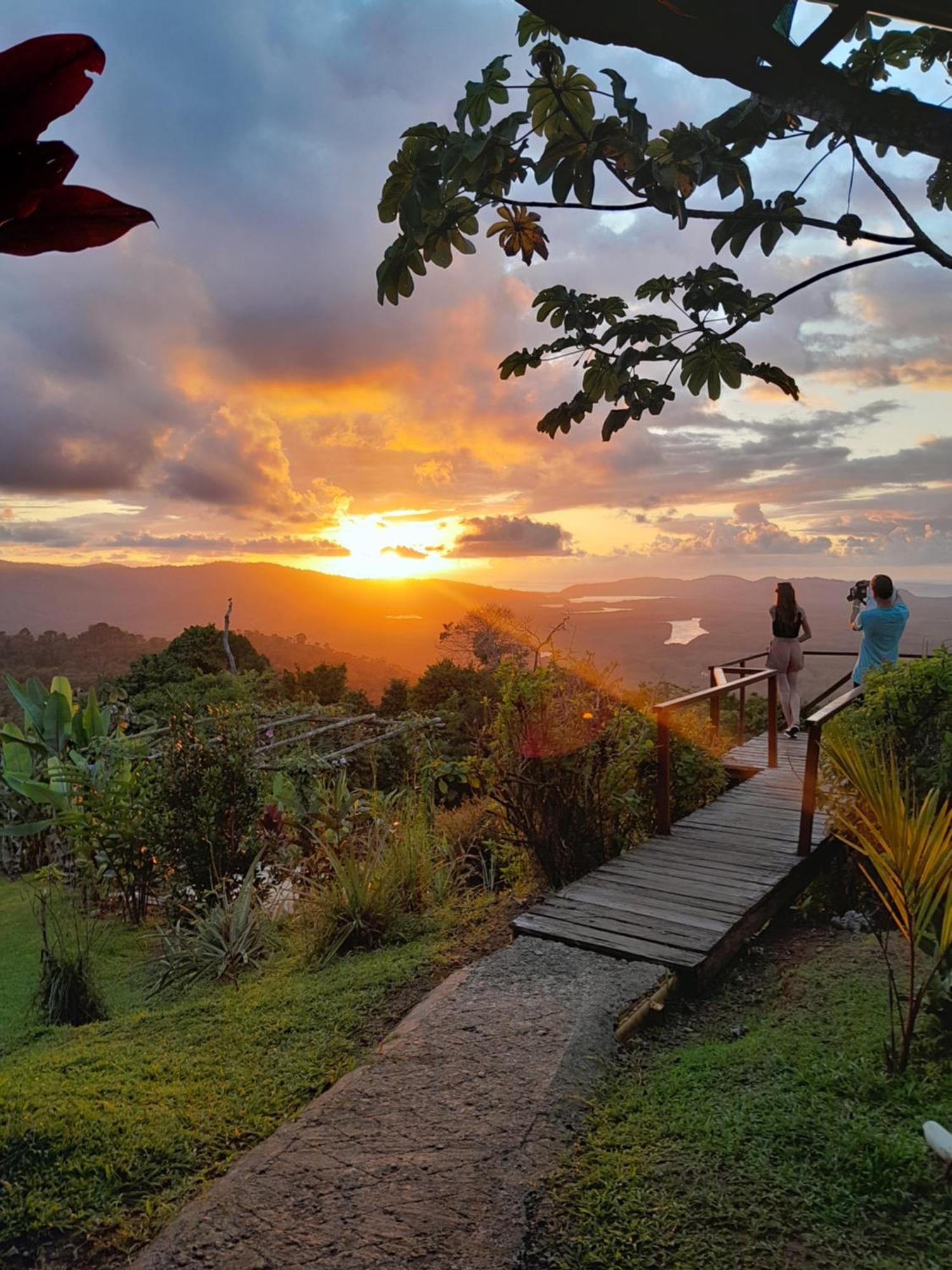 Finca La Puesta Del Sol - Miramar De Sierpe 外观 照片